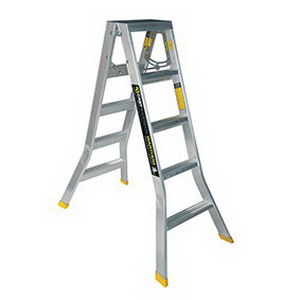 Warthog Double Sided Ladder 1.5m Warthog Double Sided Ladder 1.5m