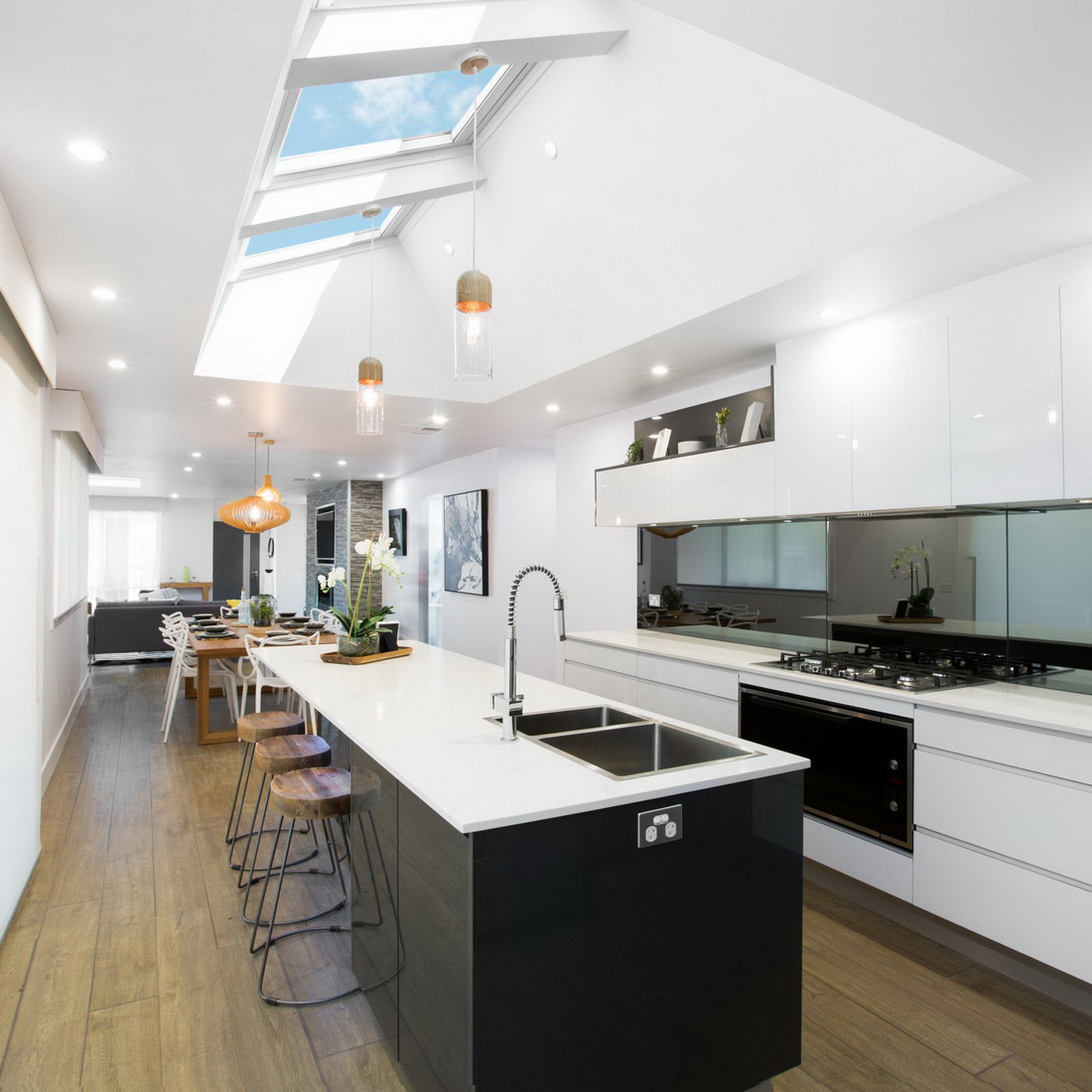 Electric Opening Skylight 780 x 980mm