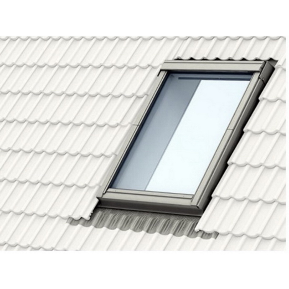 Velux EDW Flashing Kit For Metal/Tile Roofing Material EDW M04 0000A Velux EDW Flashing Kit For Metal/Tile Roofing Material EDW M04 0000A