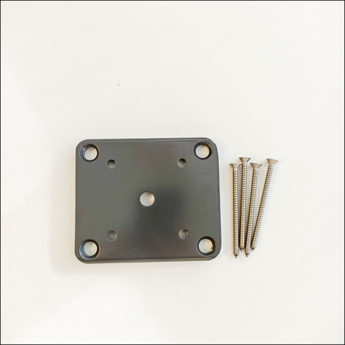EliteFence 65x65mm Base Plate Set Grey EliteFence 65x65mm Base Plate Set Grey