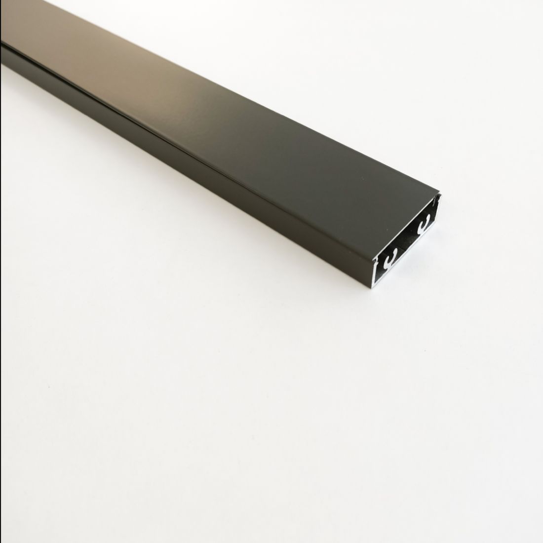 Centre Support Rail Grey ELI-RAIL-GRY-1800MM Centre Support Rail Grey ELI-RAIL-GRY-1800MM