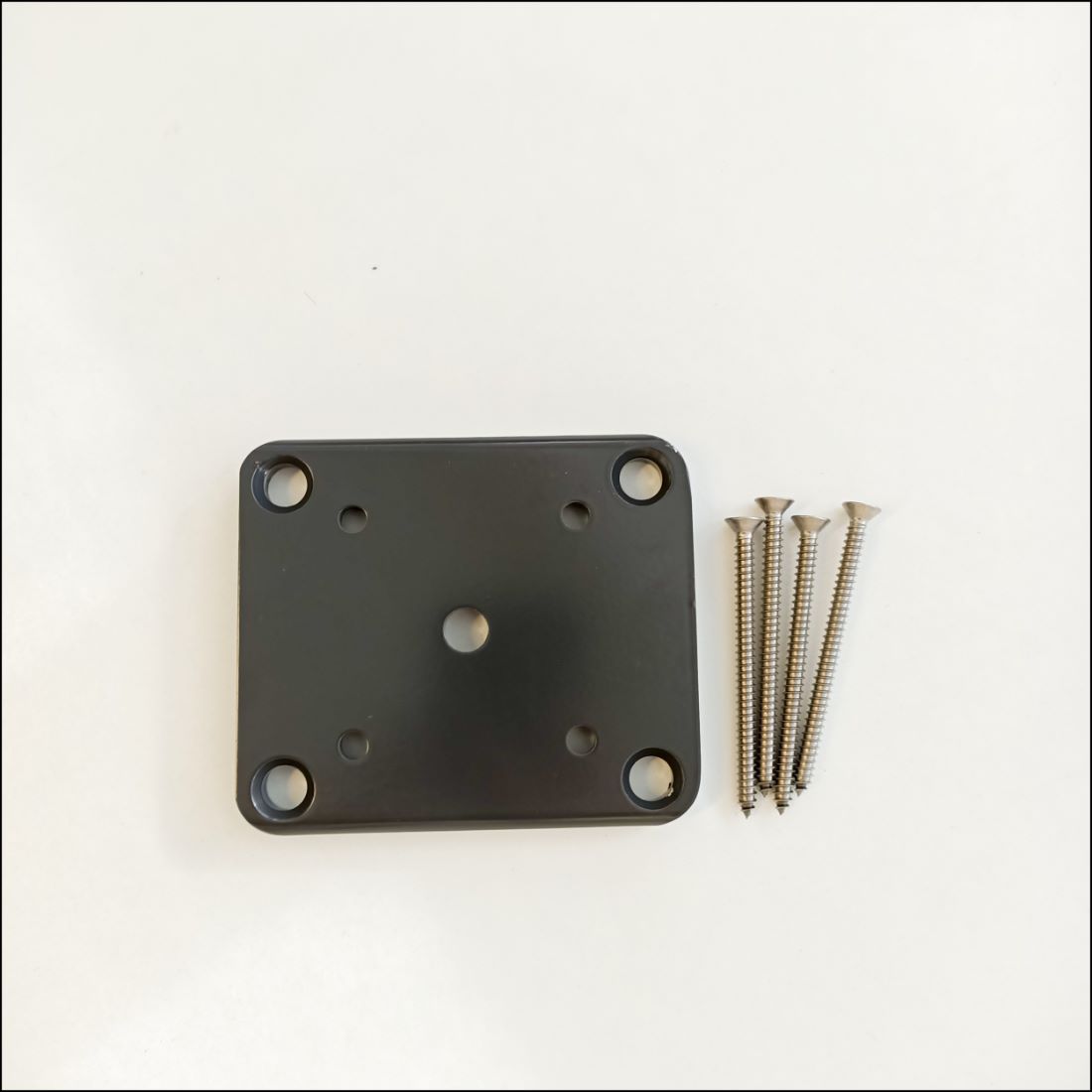 EliteFence 65x65mm Base Plate Set Charcoal EliteFence 65x65mm Base Plate Set Charcoal