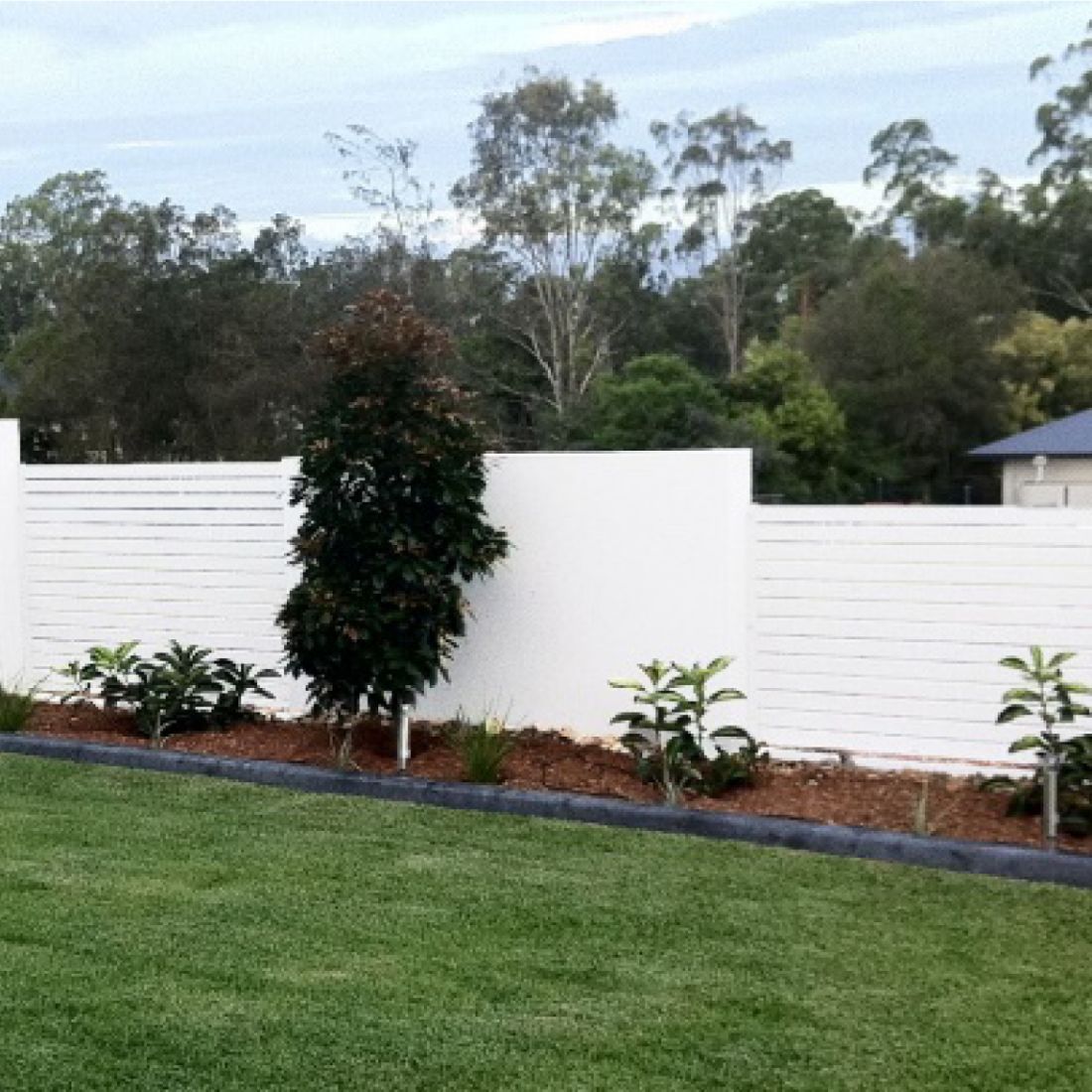Aluminium Slat Box White 2400 x 1800mm ELI-SLAT-WHT-2418BX Aluminium Slat Box White 2400 x 1800mm ELI-SLAT-WHT-2418BX
