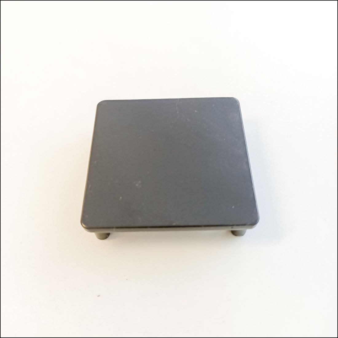 Elite Top Cap Charcoal (With Lugs) For 65mm Post Elite Top Cap Charcoal (With Lugs) For 65mm Post
