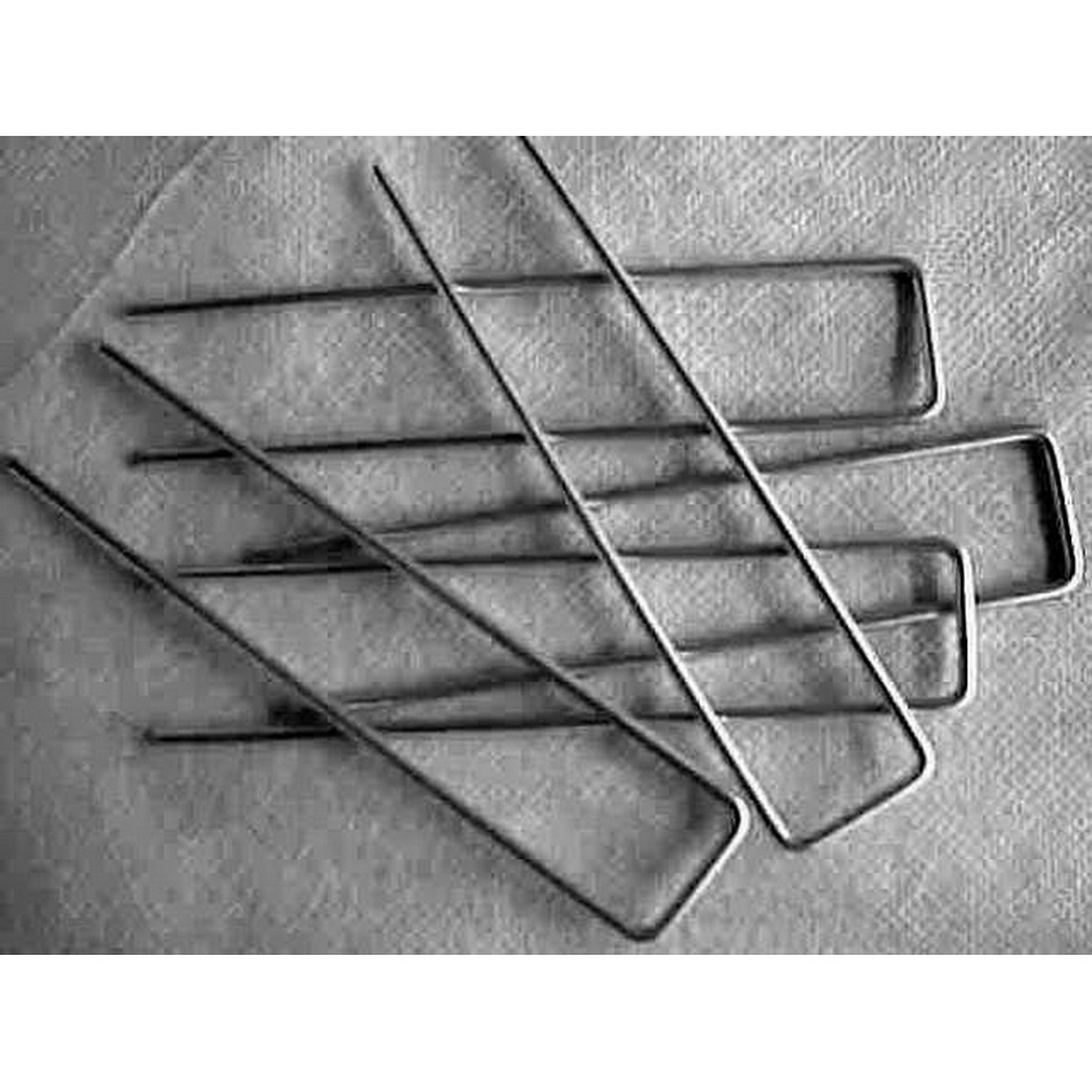 Weedmat Pins 13cm 20 Per Bag Galvanized Weedmat Pins 13cm 20 Per Bag Galvanized