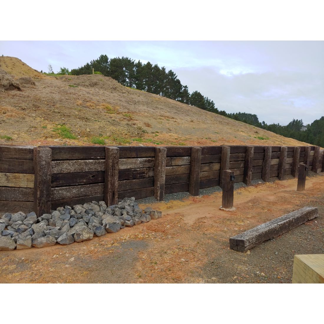 Reclaimed Oak Sleeper 250 x 150mm x 2.6m Reclaimed Oak Sleeper 250 x 150mm x 2.6m